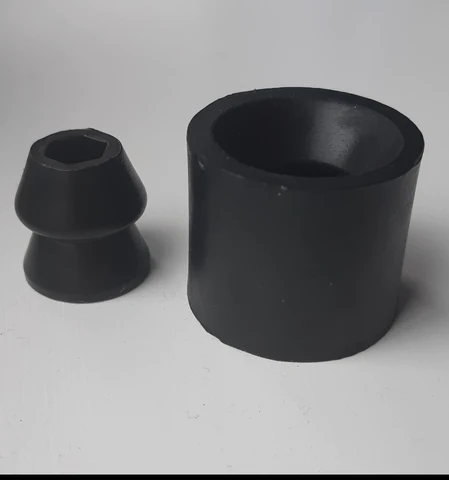 Rubber door retainer